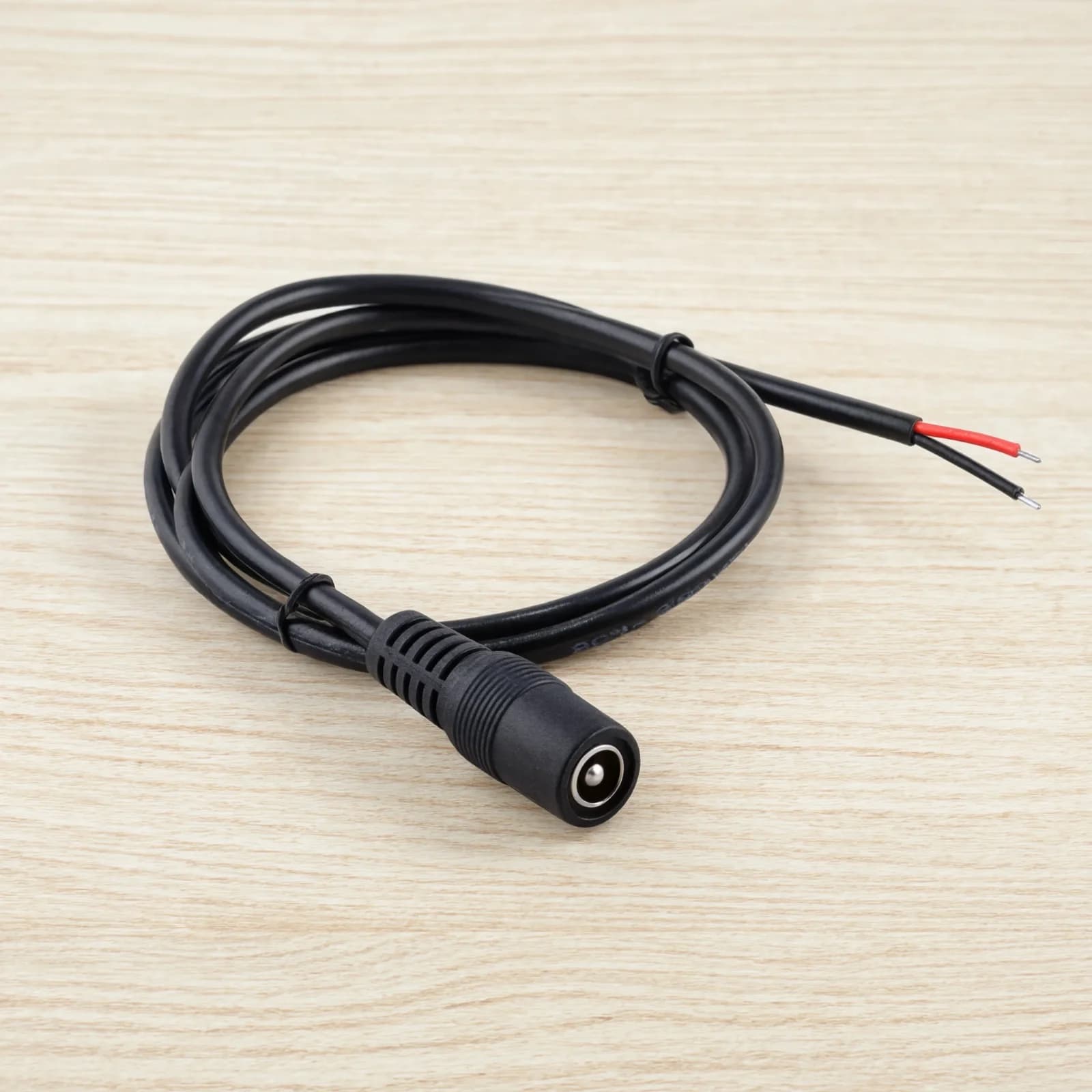 Conector 12v 2.1mm p/CCTV con cable 30cm